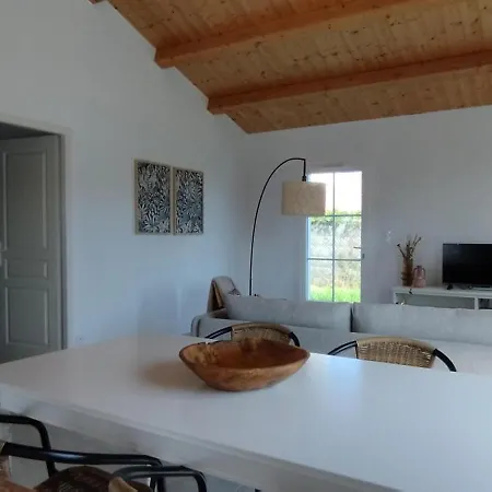 Holiday home A 500m De L'ocean Pour 4 Personnes Saint-Denis-d'Oleron
