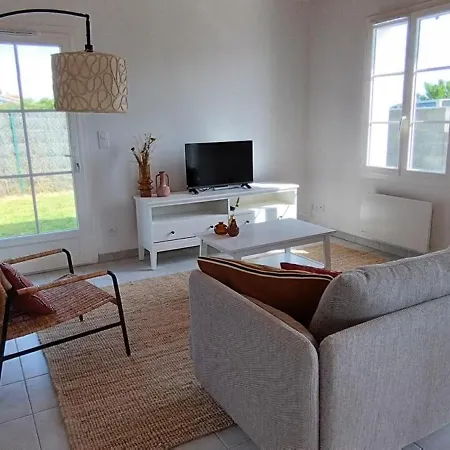 Holiday home A 500m De L'ocean Pour 4 Personnes Saint-Denis-d'Oleron